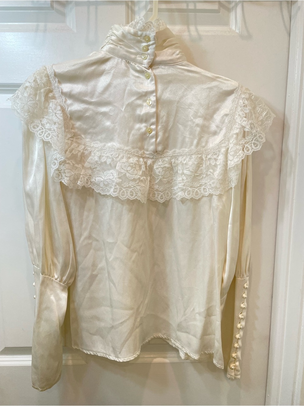 Vintage Gunne Sax Jessica McClintock Ivory Satin Lace Victorian Blouse USA - Picture 8 of 9